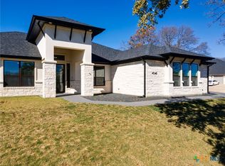 4048 Turning Leaf Dr, Nolanville, TX 76559