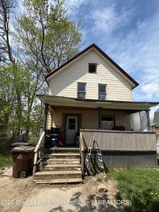 927 N Chestnut St, Lansing, MI, 48906
