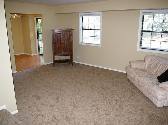 3rd image of 1494 W Jefferson Ave Unit E
