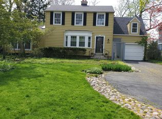 676 Kincaid St, Highland Park, IL