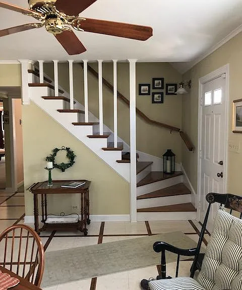 210 E Wilson St — Photo 11