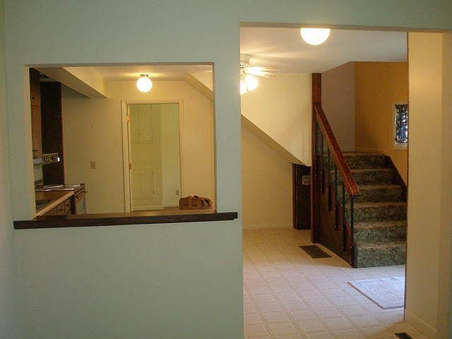 2nd image of 104 N 12th Ave
