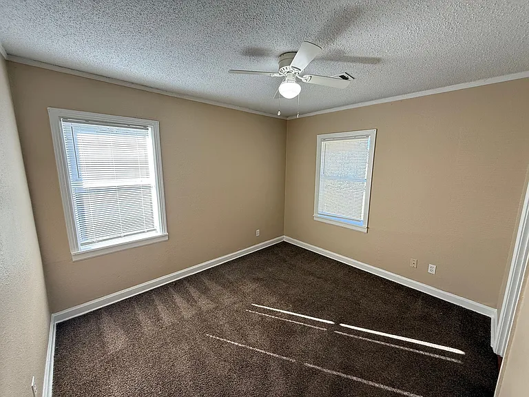 1371 Kimball Cv — Photo 3