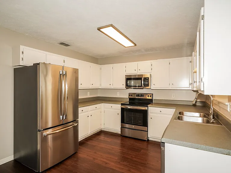 1231 Azure Way — Photo 6