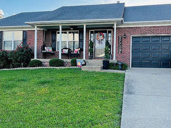 2nd image of 613 Saint Andrews Dr