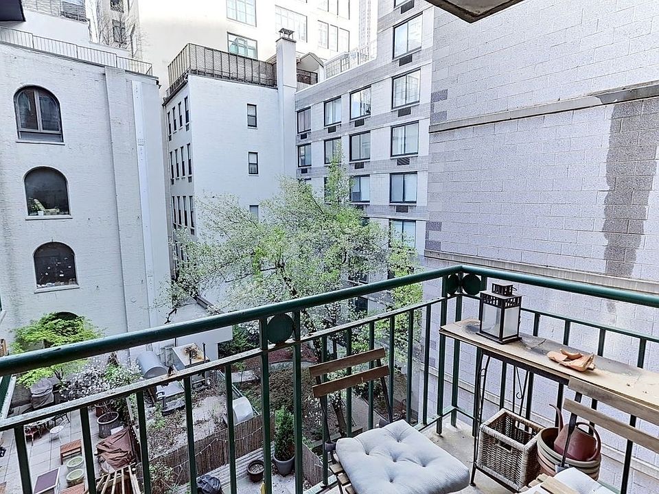1st image of 311 Greenwich St APT 5A
