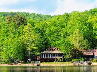735 Chattooga Lake Rd, Mountain Rest, SC 29664