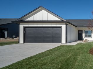 9402 E Wassall St, Wichita, KS 67210