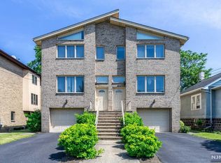 2415B Camner St, Fort Lee, NJ