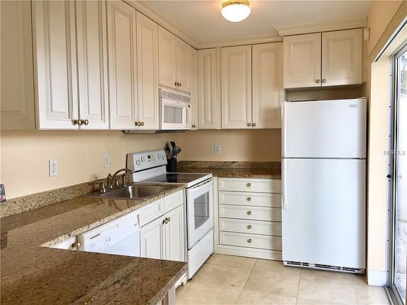 5th image of 6451 Elmwood Ave APT G
