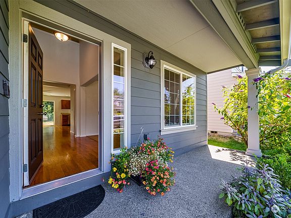 3rd image of 16523 129th Avenue Ct E