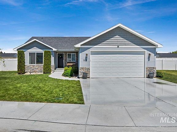 2nd image of 1202 Noah Dr
