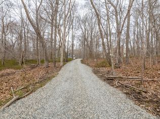 34 Browns Ln, Old Lyme, CT 06371