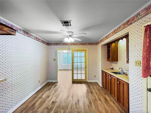 4th image of 2434 Duraso Dr