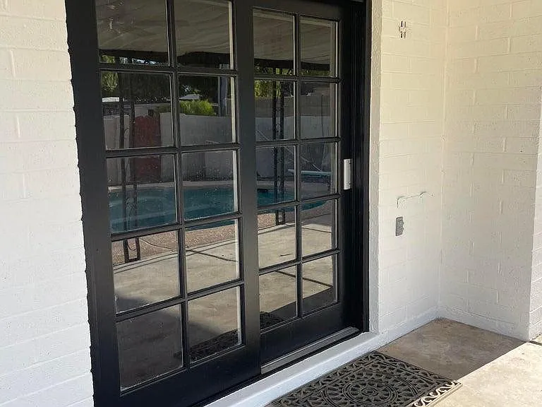 1600 E Laguna Dr — Photo 6