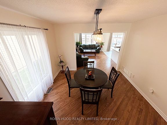 4th image of 3631 Cambrian Rd