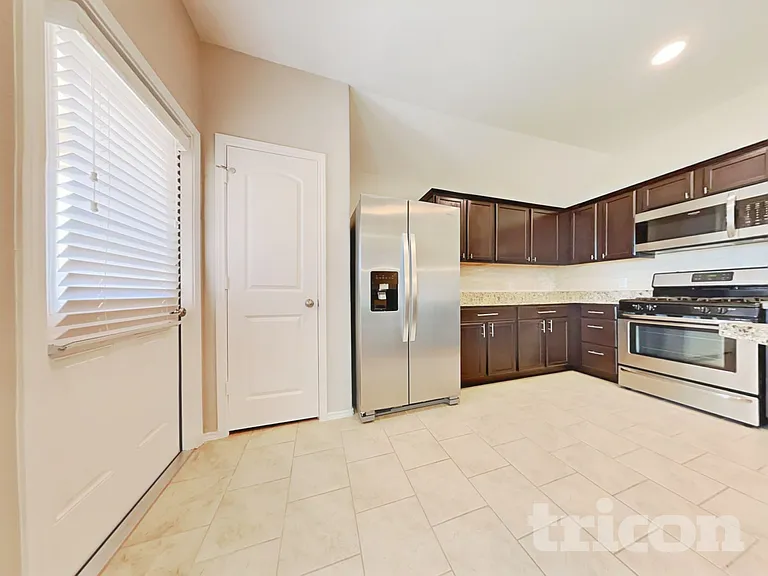 23414 Elsie Wood Dr — Photo 4
