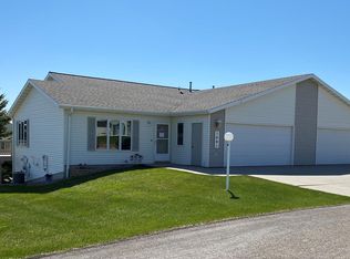 3502 Stoneridge Pl, Bismarck, ND 58503
