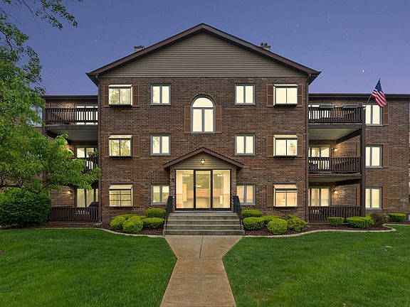 2nd image of 6431 Oak Forest Ave APT 3N