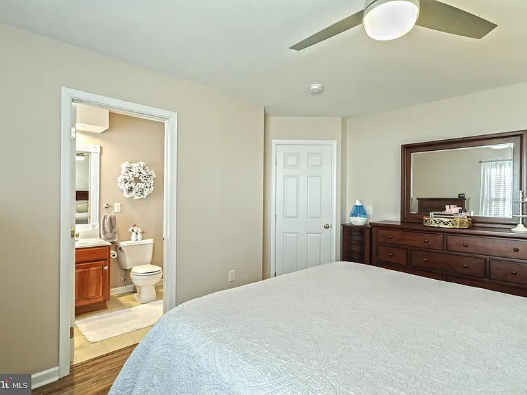 2723 Foxshire Dr — Photo 19