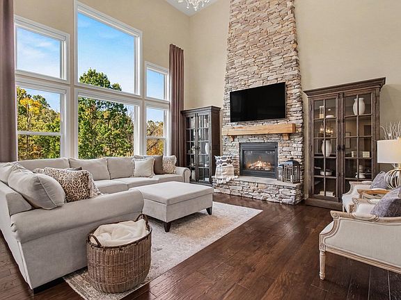 2nd image of 5096 Loch Dr