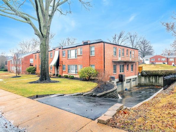 8111 Roxburgh Dr APT 1NE, Saint Louis, MO 63105