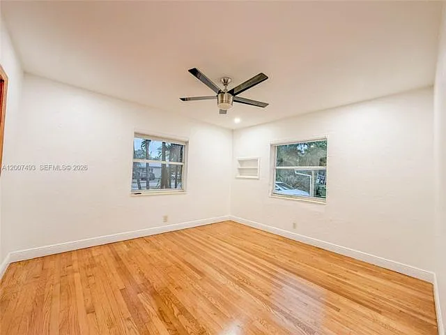 410 Pinecrest Dr — Photo 11