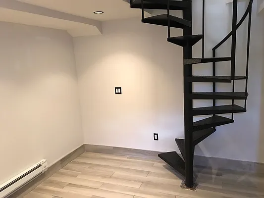 Rented by Brooklyn Group | media 31