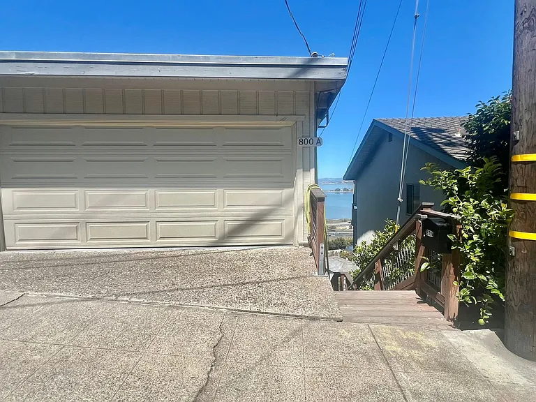 800A Hillside Ave — Photo 22