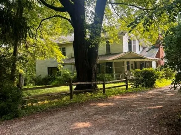 5923 Lake George Rd, Dryden, MI 48428
