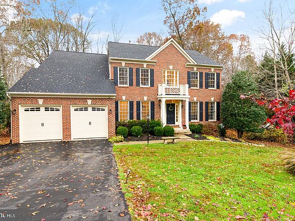 3rd image of 6470 Passage Creek Ln
