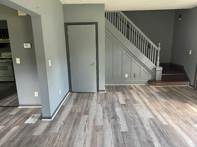 1531 Andrews St — Photo 3