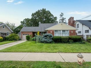 120-44 194th Street, Saint Albans, NY 11412
