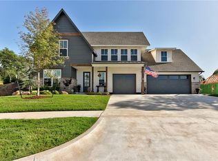 7309 Waters Edge Ct, Edmond, OK 73034