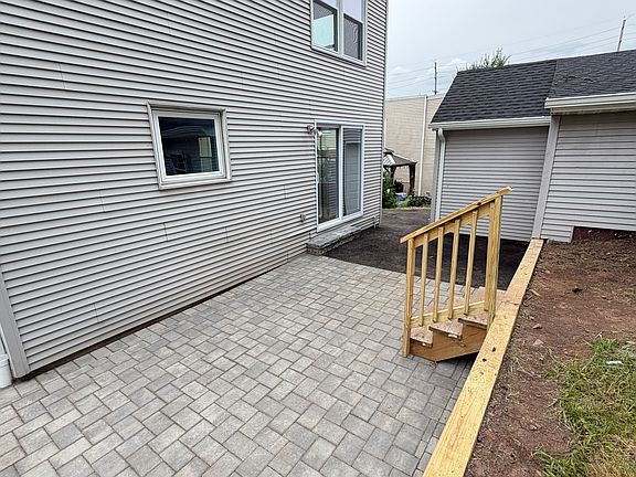 3rd image of 195 Van Winkle St #1