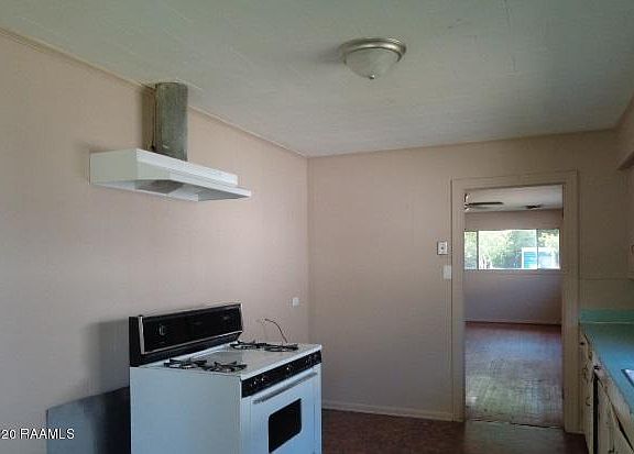 2nd image of 126 Rosier St