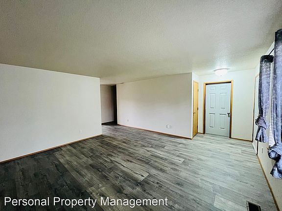 2nd image of 307 NW 132nd St