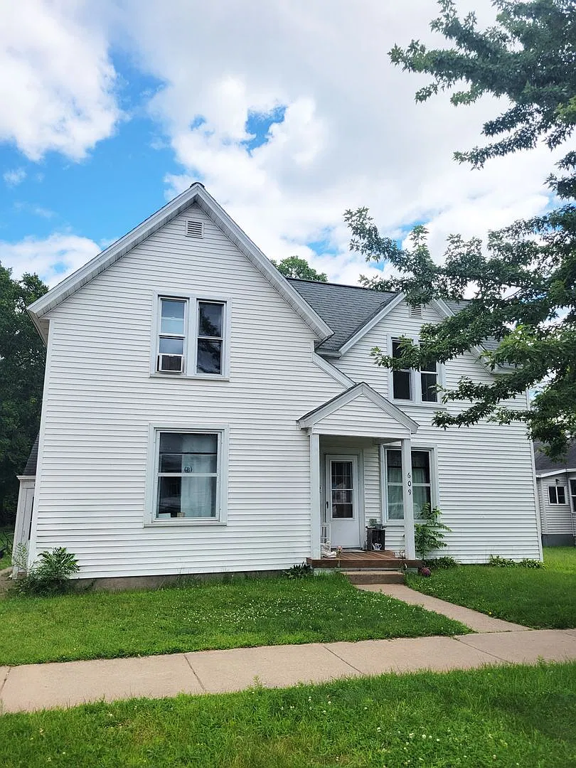 609 Franklin Street — Photo 1