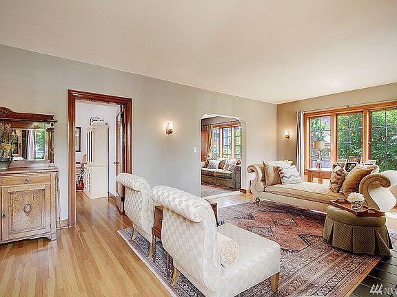 5th image of 423 Avenue D