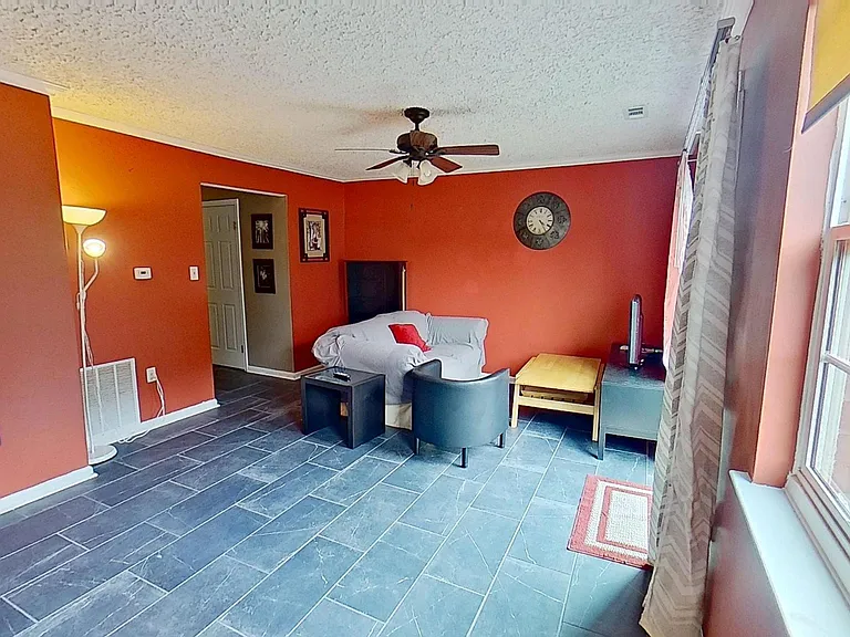 21837 Ronald Dr — Photo 22