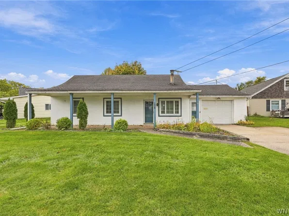 138 Louis St, Cheektowaga, NY 14225