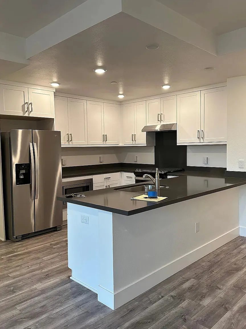 3 bed, 1154 sqft, $3,800 — Photo 1