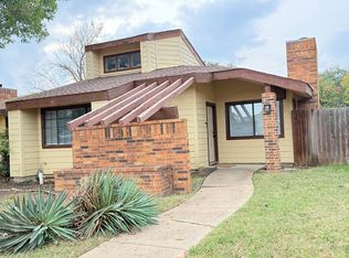 5916 Timbercrest Dr #5916, Arlington, TX 76017