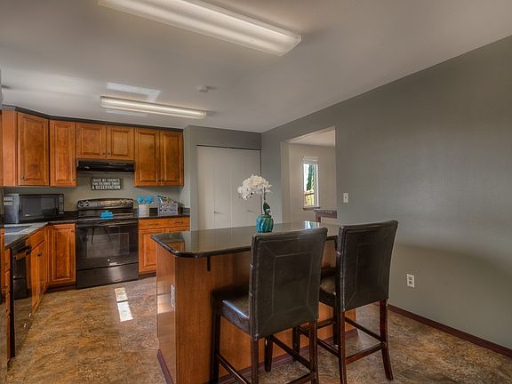 2nd image of 8941 Wakeman Dr SE