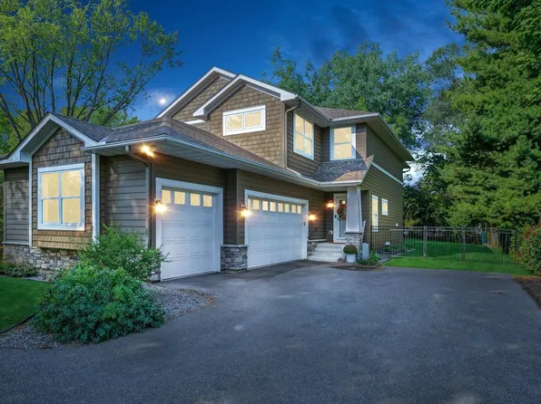 4130 Tonkawood Rd, Minnetonka, MN 55345