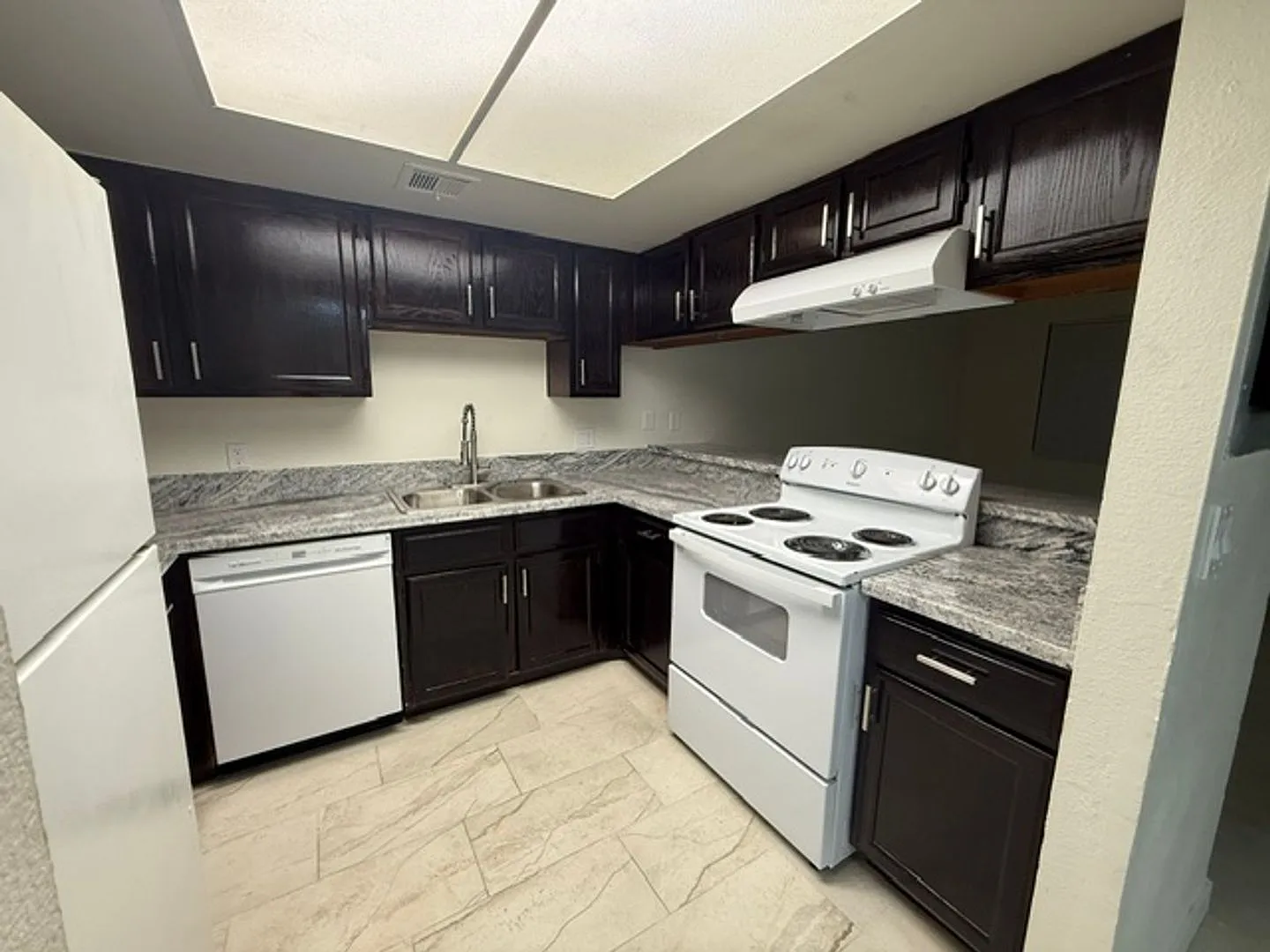 Beautiful 2story - 3debs 2 1/2 Baths — Photo 3