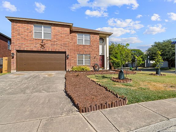 2nd image of 8223 Stagwood Hill