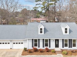 2476 Pine Knoll Dr, Kinston, NC 28504