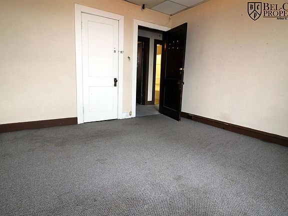 5th image of 311 Spruce 241243245 Walnut #12