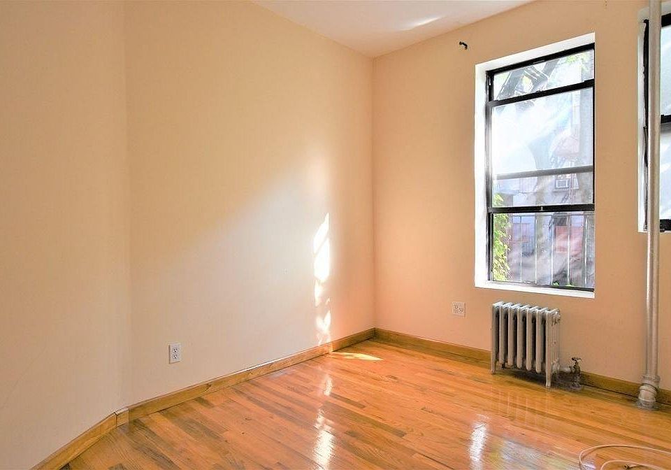 2nd image of 259 Bleecker St APT 23